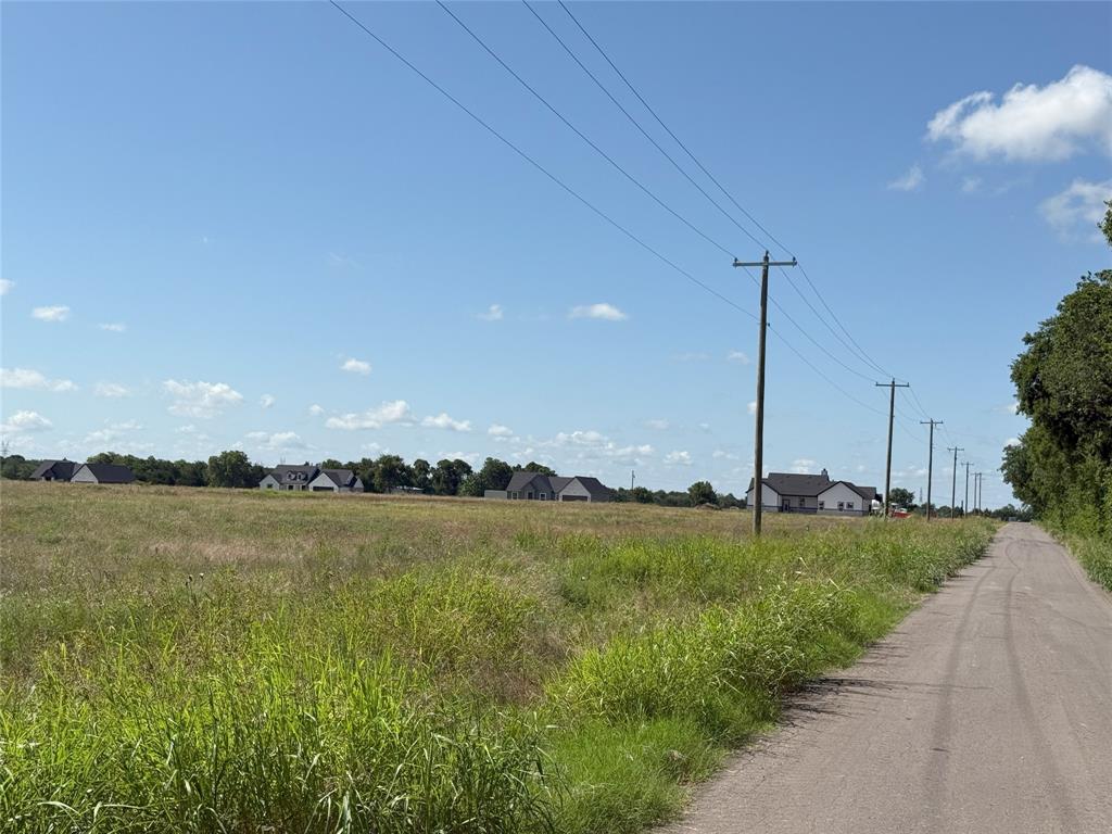 1 Cr-1076 Celeste, TX 75423 - Photo 14 of 18 a view of an ocean and a yard