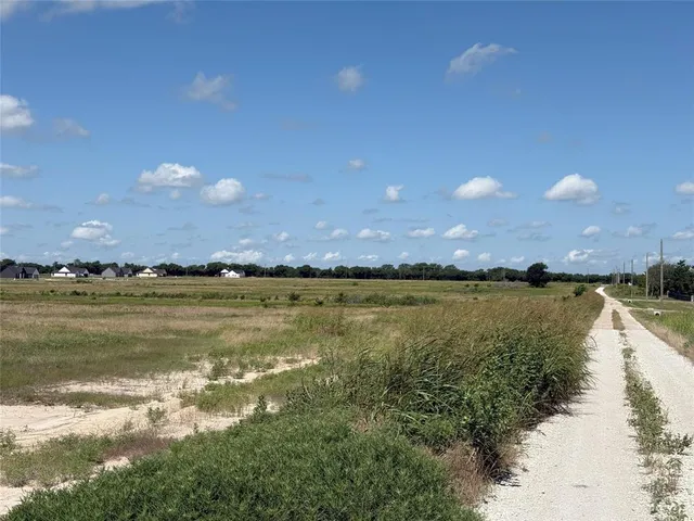 $399,000 | 1 Cr-1076, Celeste, TX 75423