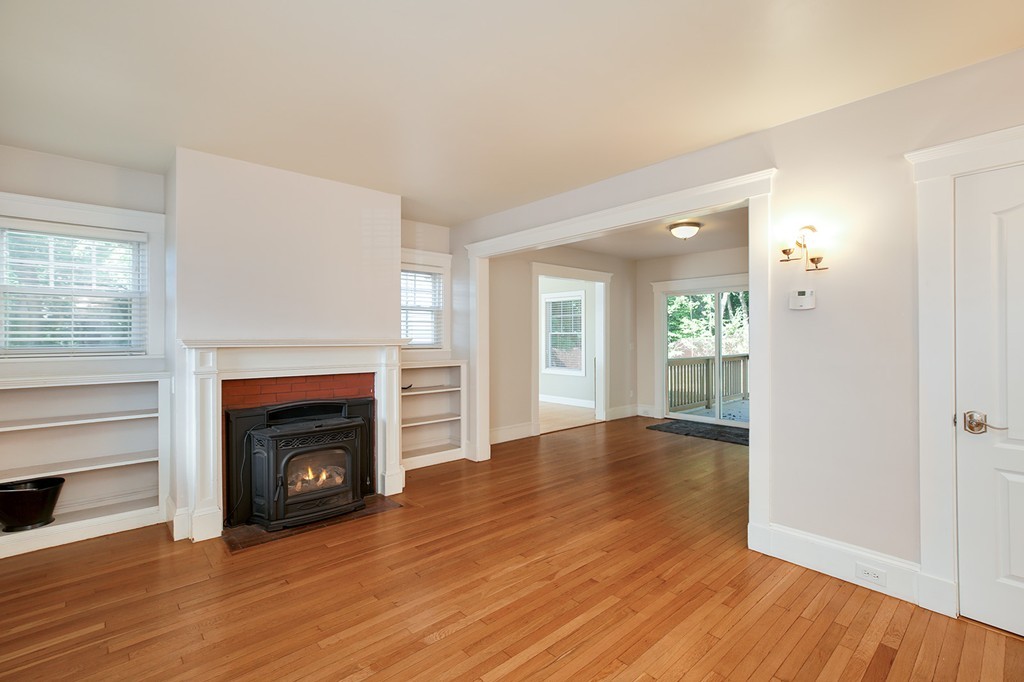 51 Thayer Road Braintree, MA 02184 - Photo 3 of 28