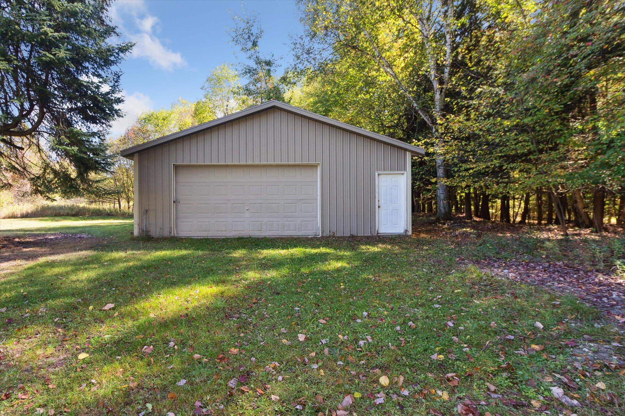 751 Hunter Ridge Marion, MI 49665 - Photo 53 of 83