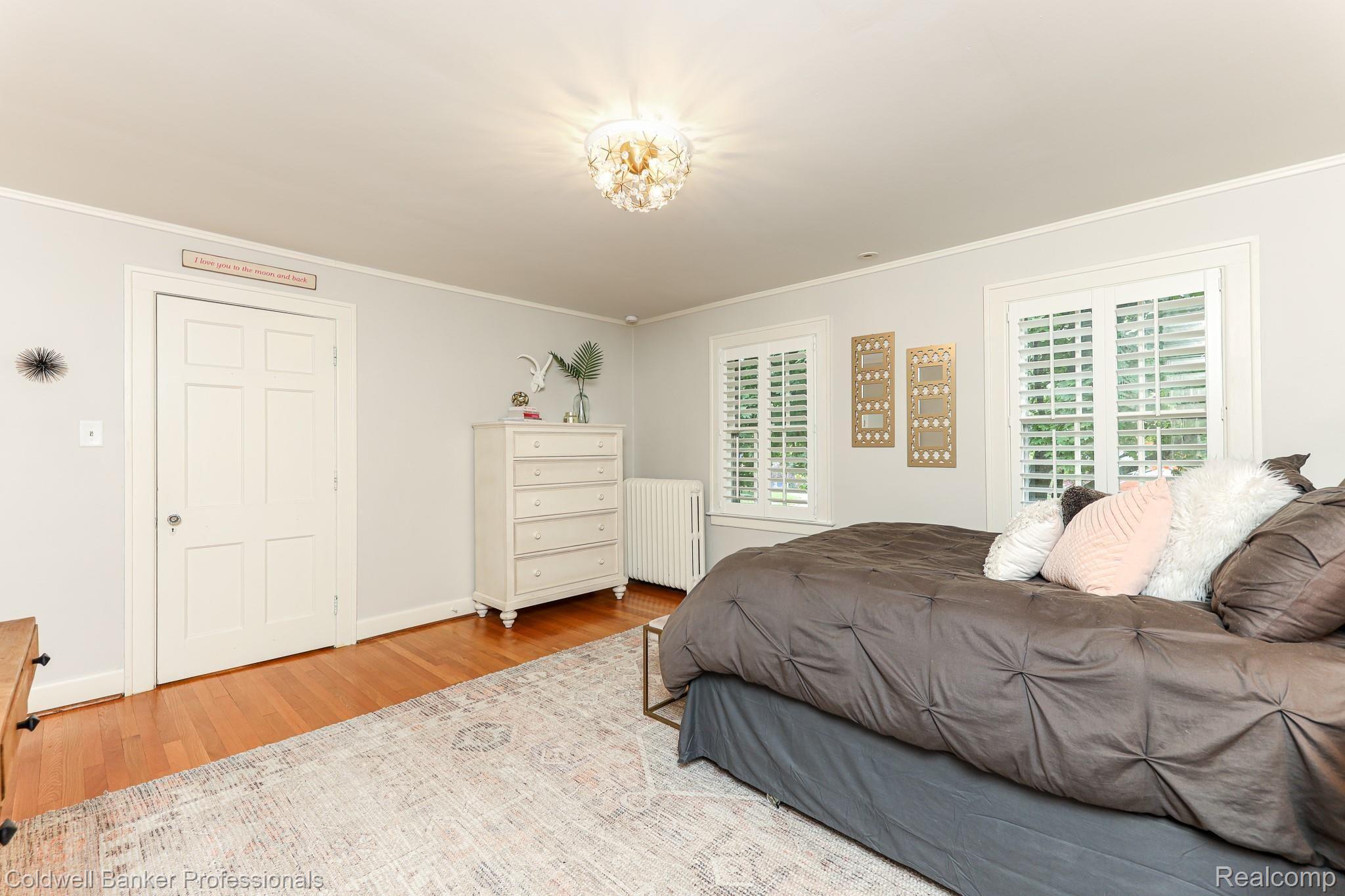 640 Rivard Boulevard Grosse Pointe, MI 48230 - Photo 24 of 39 640 Rivard (33 of 62).jpg