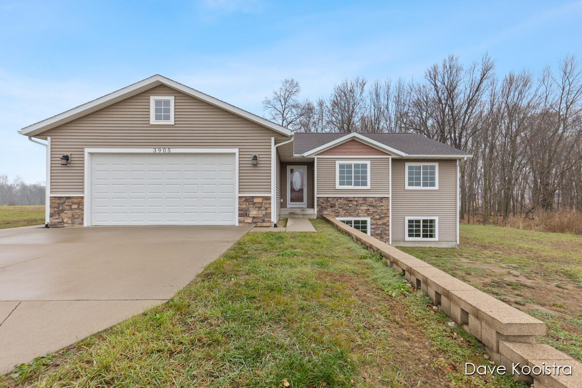 3905 Sunset View Wayland, MI 49348 - Photo 3 of 57