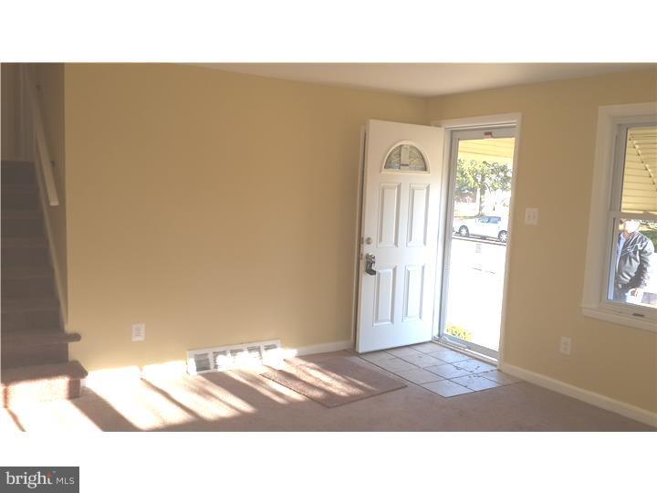 60 Story Road Upper Chichester, PA 19014 - Photo 3 of 15 Living Room