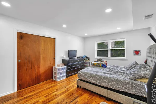 $265,000 | 15 College Drive, Unit 15, Edison, NJ 08817