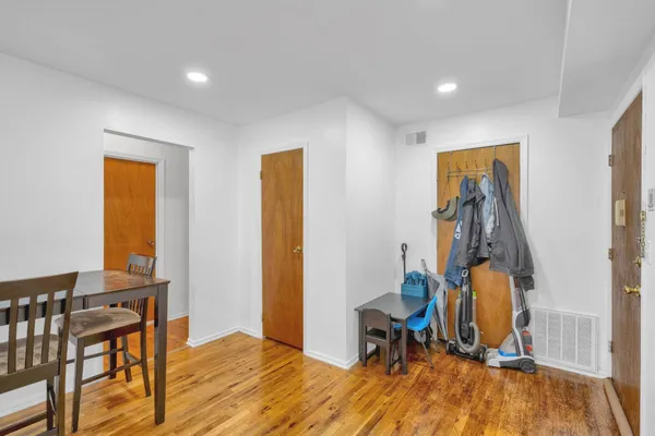 $265,000 | 15 College Drive, Unit 15, Edison, NJ 08817