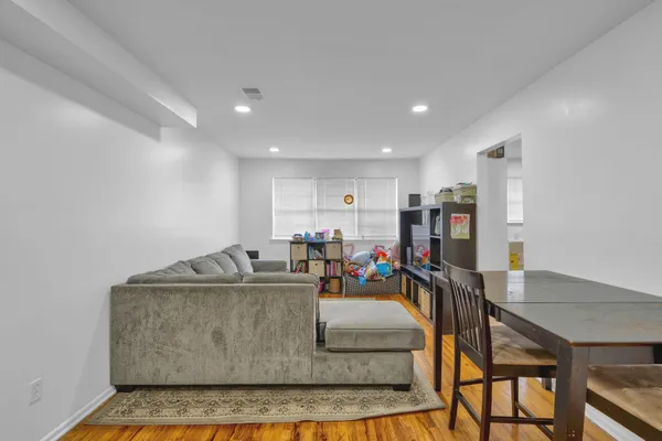 $265,000 | 15 College Drive, Unit 15, Edison, NJ 08817