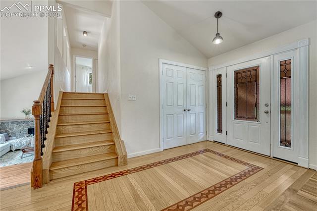 26 Mountain View Road Manitou Springs, CO 80829 - Photo 29 of 48 Off the entry the white oak floors continue to the upper level