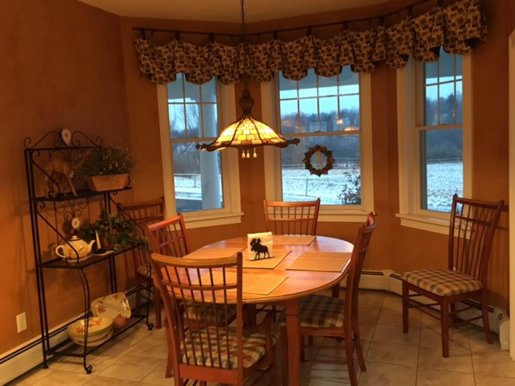 244 John's Road Williston, VT 05495 - Photo 6 of 36