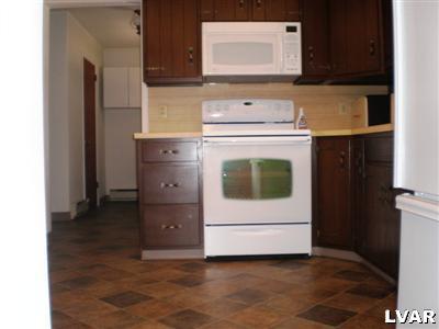 4564 Shimerville Road Emmaus, PA 18049 - Photo 7 of 8 Gallery Image 7