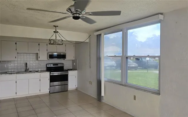 $1,150 | 4358 Tahitian Gardens Circle, Unit H, Holiday, FL 34691