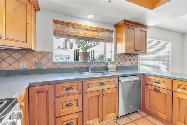 $1,024,000 | 1345 East Grand Avenue, El Segundo, CA 90245