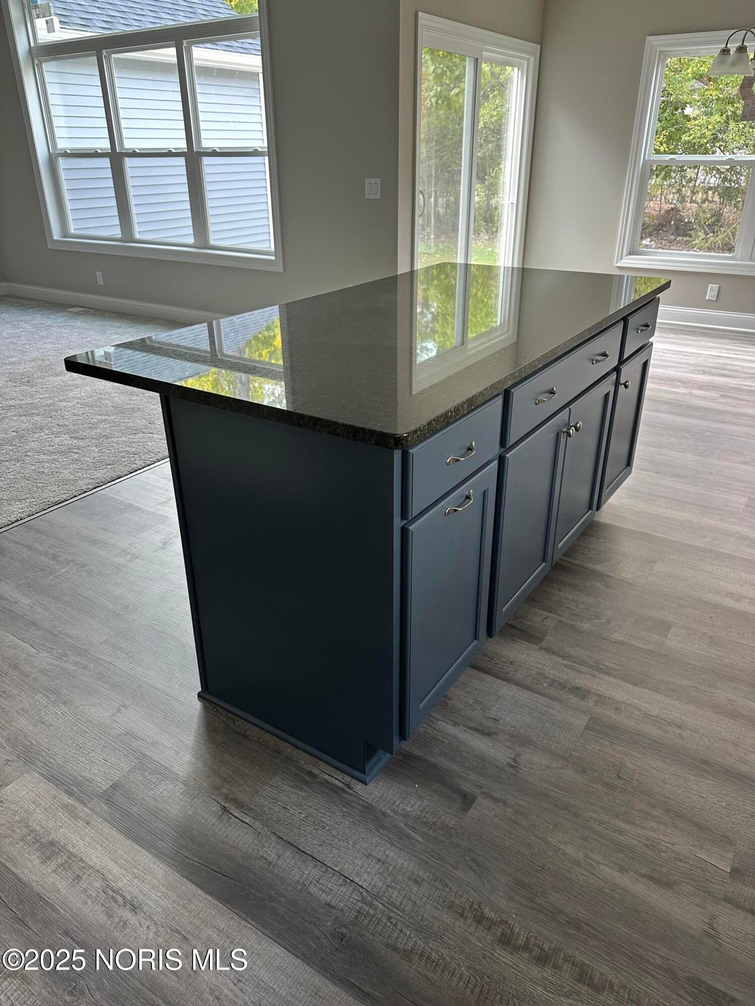 2019 Oakside Road Toledo, OH 43615 - Photo 6 of 8 Kitchen