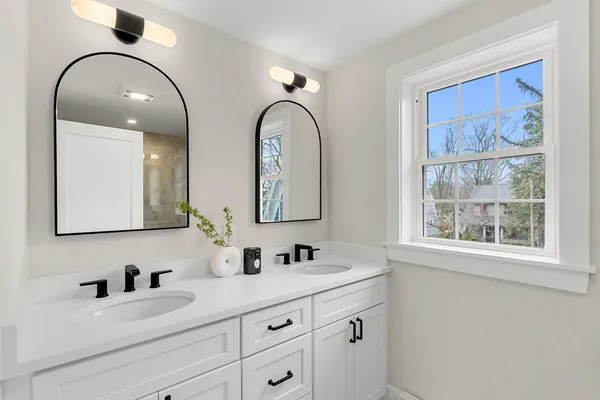 $1,399,000 | 46 Mystic Lake Drive, Unit 46, Arlington, MA 02474