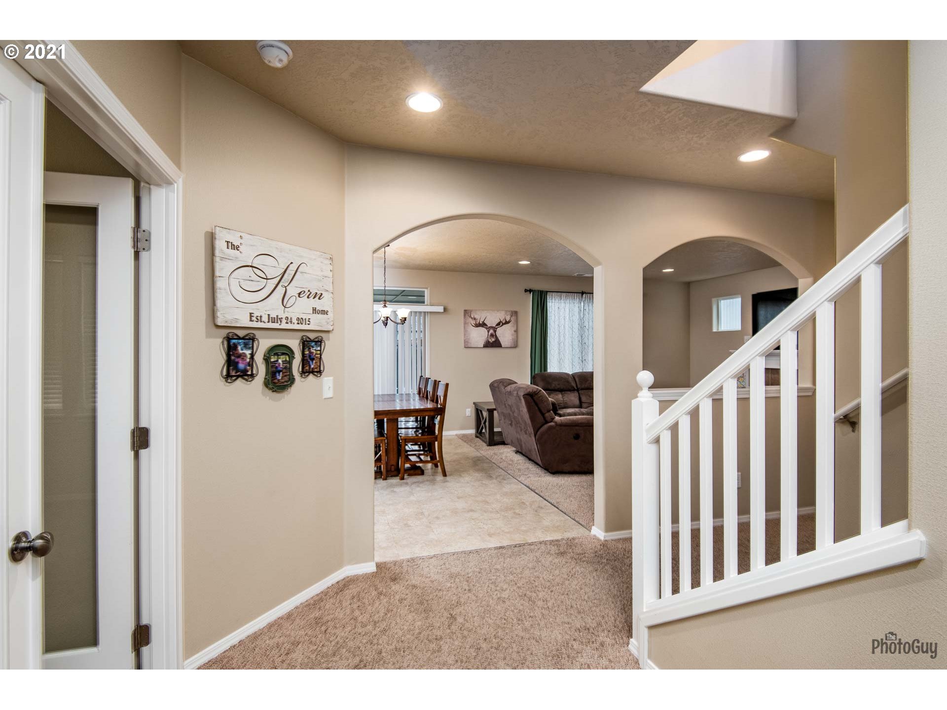 1896 Adelman Loop Eugene, OR 97402 - Photo 14 of 32 Gallery Image 14