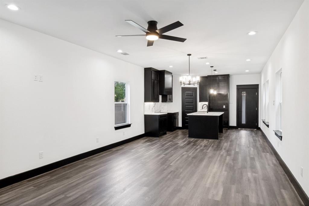 2420 Starks Avenue Dallas, TX 75215 - Photo 5 of 25