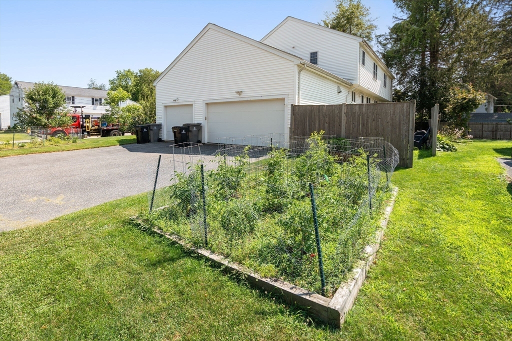 11 Brackett Road, Unit A Framingham, MA 01702 - Photo 20 of 25 Gallery Image 20