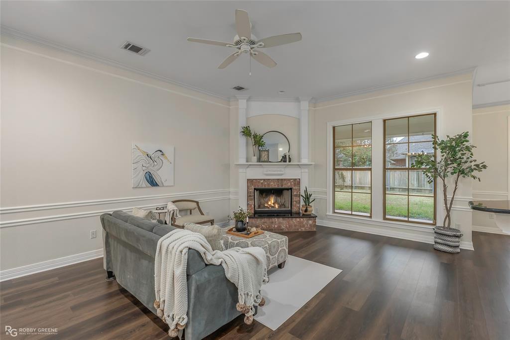 842 Entrada Bossier City, LA 71111 - Photo 3 of 29