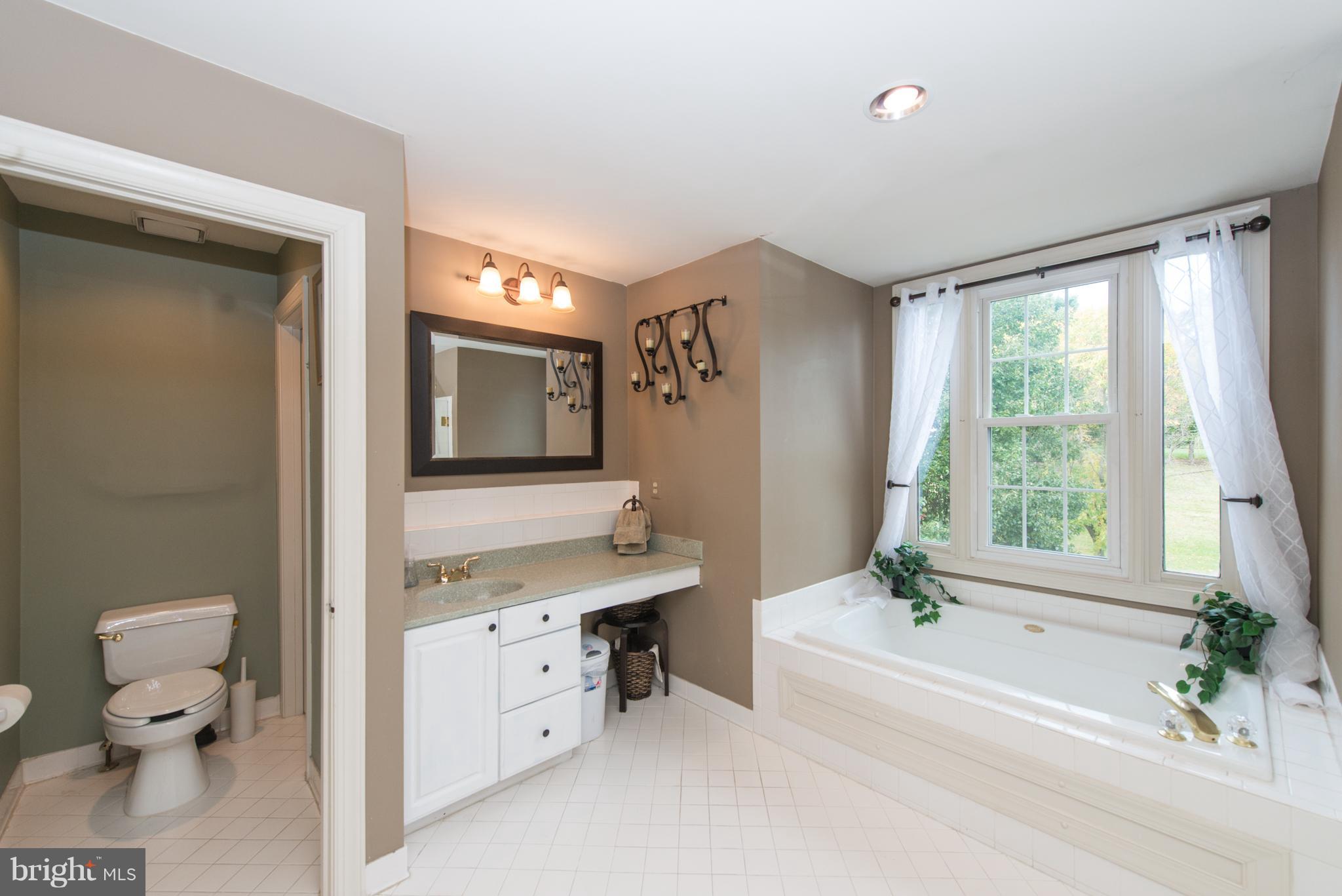1524 Chapman Road Crofton, MD 21114 - Photo 14 of 30 Bath (Master)