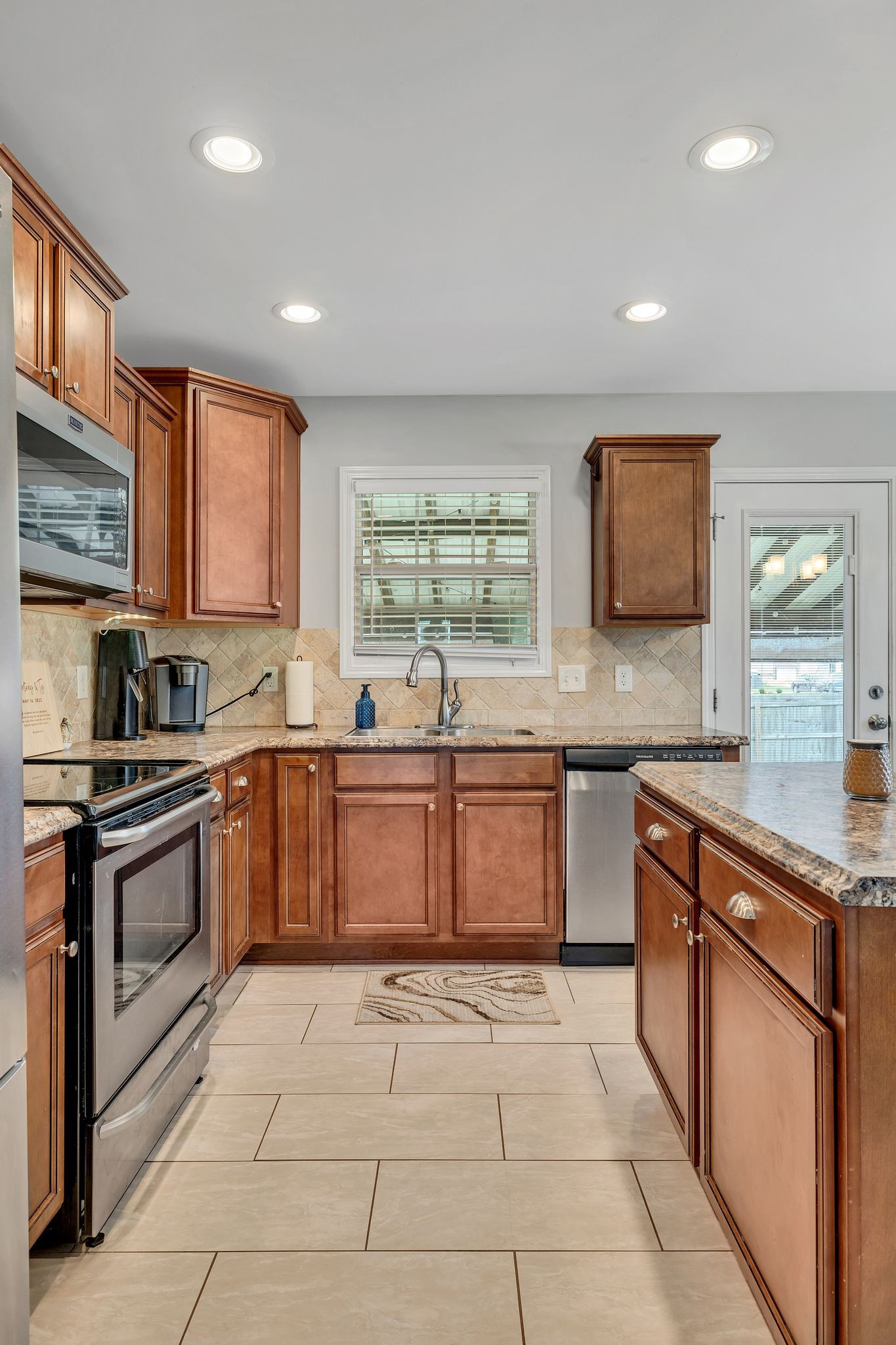 56 Ridge Street Manchester, TN 37355 - Photo 11 of 34 Gallery Image 11