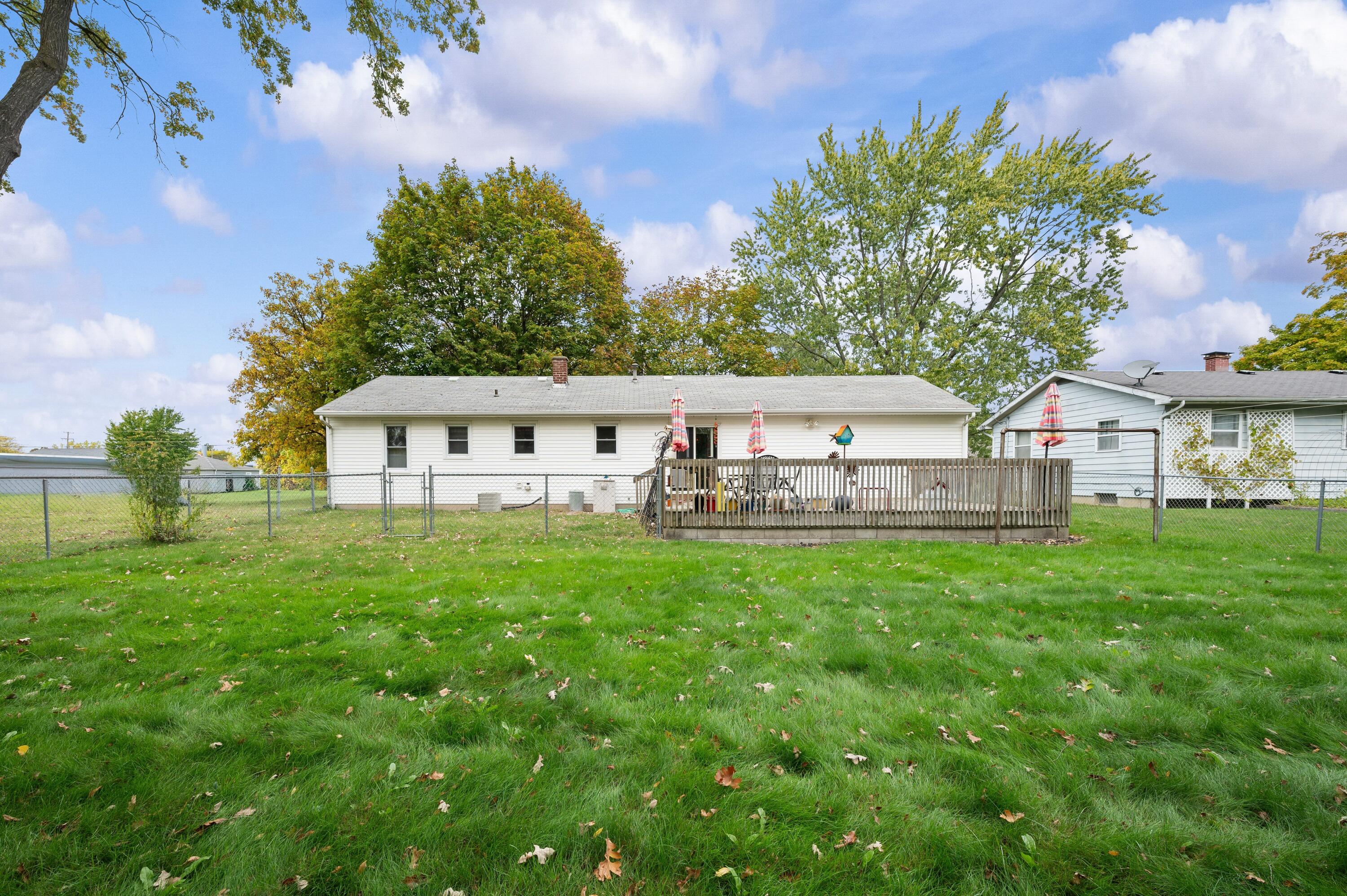 100 Roth Street Southeast Grand Rapids, MI 49548 - Photo 25 of 37 25