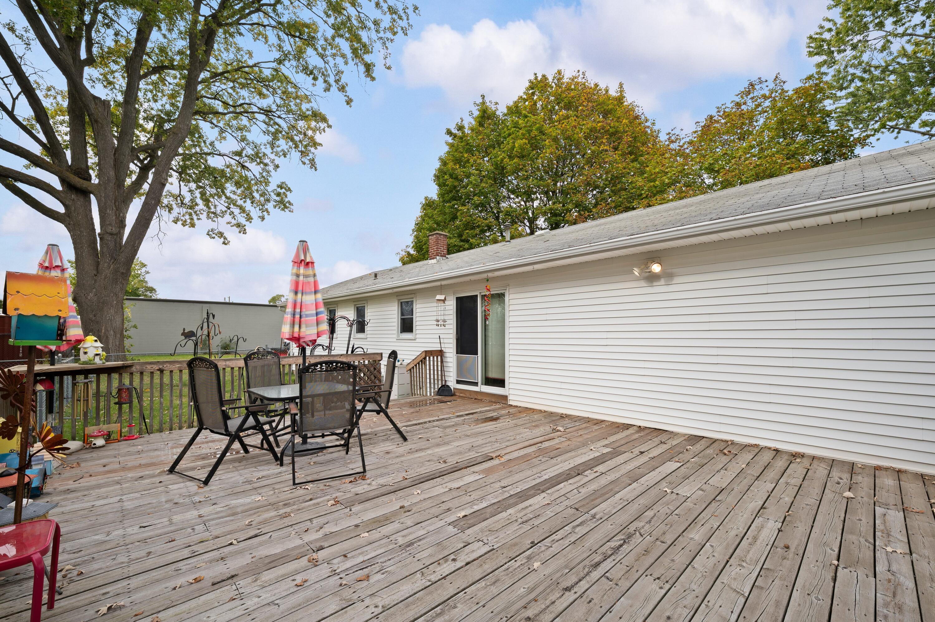 100 Roth Street Southeast Grand Rapids, MI 49548 - Photo 29 of 37 29