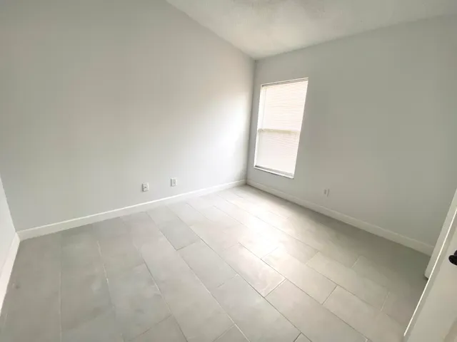 $2,400 | 8057 Bracken Lane, Melbourne, FL 32940