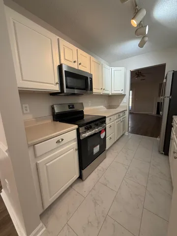 $1,750 | 7987 Vermont Road, North Charleston, SC 29418