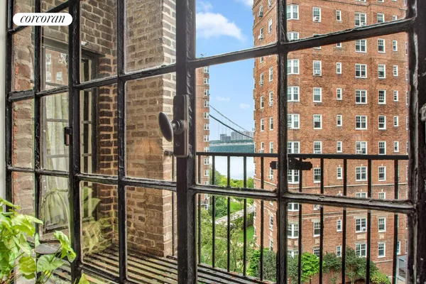 $737,000 | 116 Pinehurst Avenue, Unit M31 | Hudson Heights