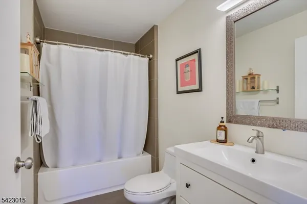 $339,900 | 95 Sapphire Lane, Franklin Park, NJ 08823