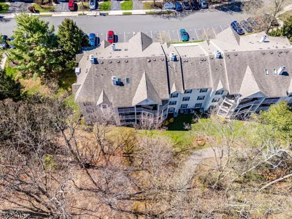 $339,900 | 95 Sapphire Lane, Franklin Park, NJ 08823