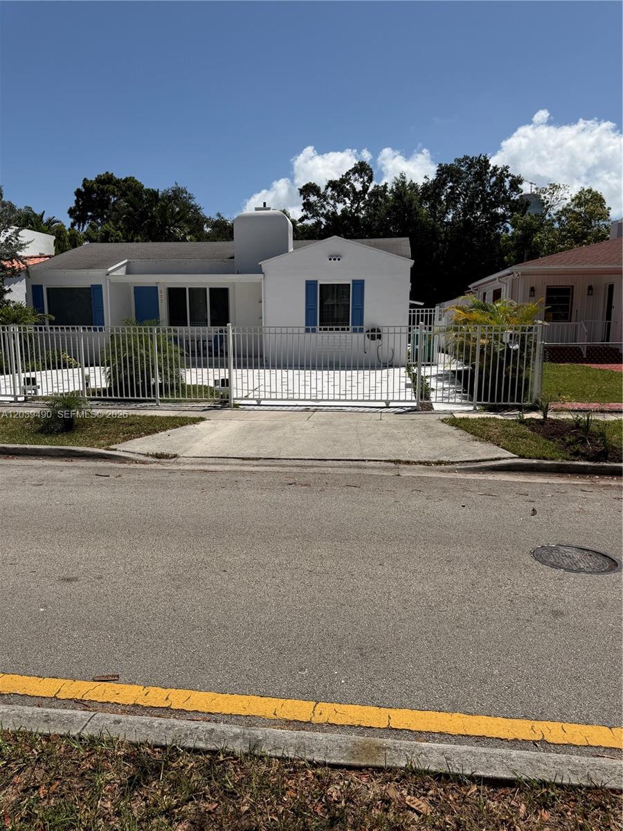 227 Southwest 26th Road Miami, FL 33129 - Photo 26 of 26