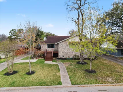 $760,000 | 4430 Osby Drive, Houston, TX 77096