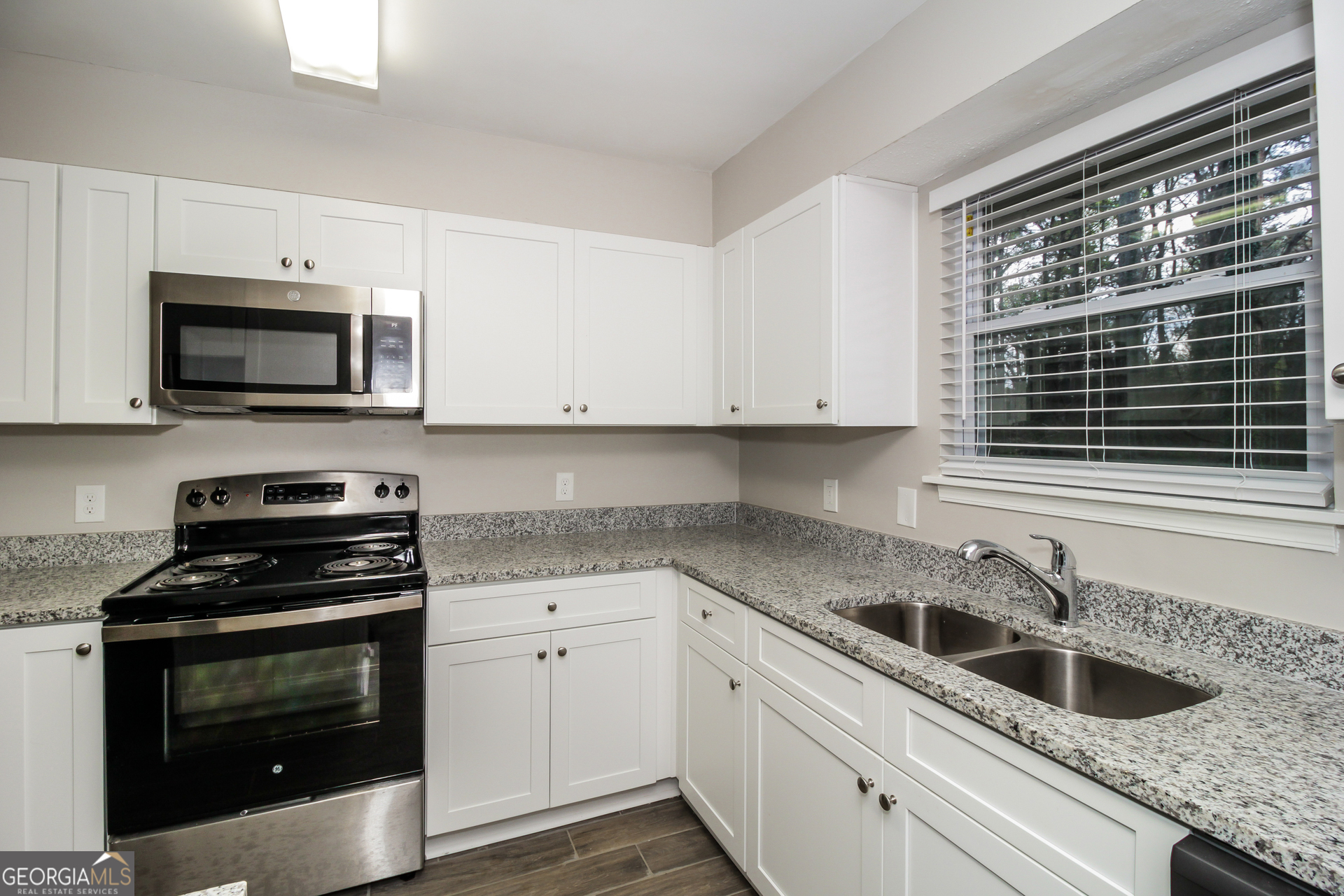 351 Pine Valley Road Southwest Mableton, GA 30126 - Photo 7 of 17