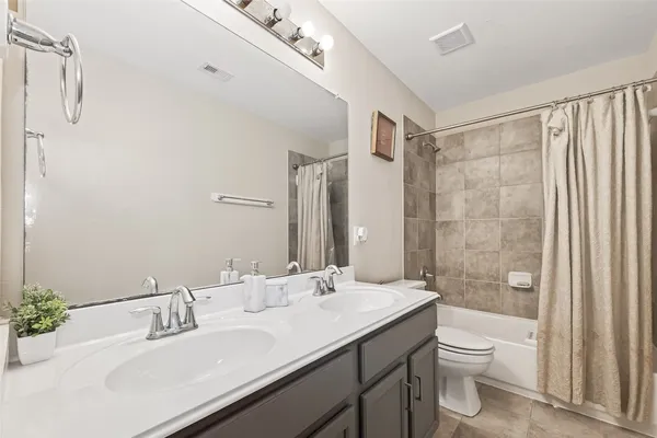 $515,000 | 17910 Channel Hill Drive, Cypress, TX 77433