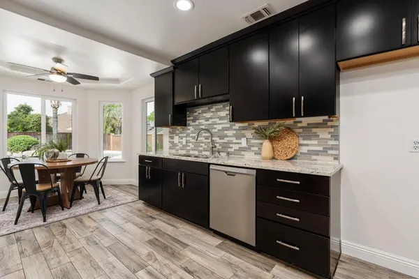 $619,000 | 2371 Sophia Lane, Kingsburg, CA 93631