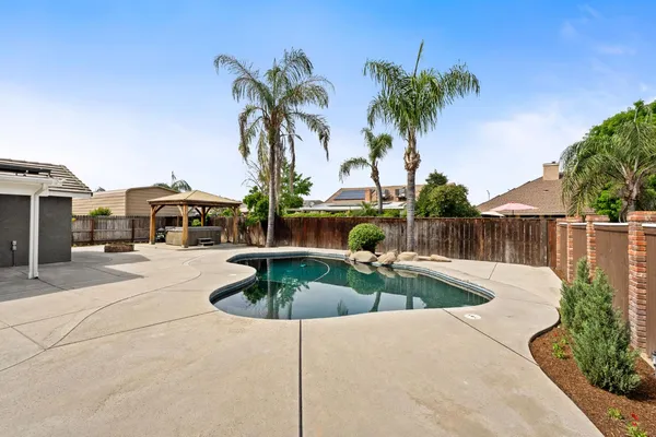 $619,000 | 2371 Sophia Lane, Kingsburg, CA 93631