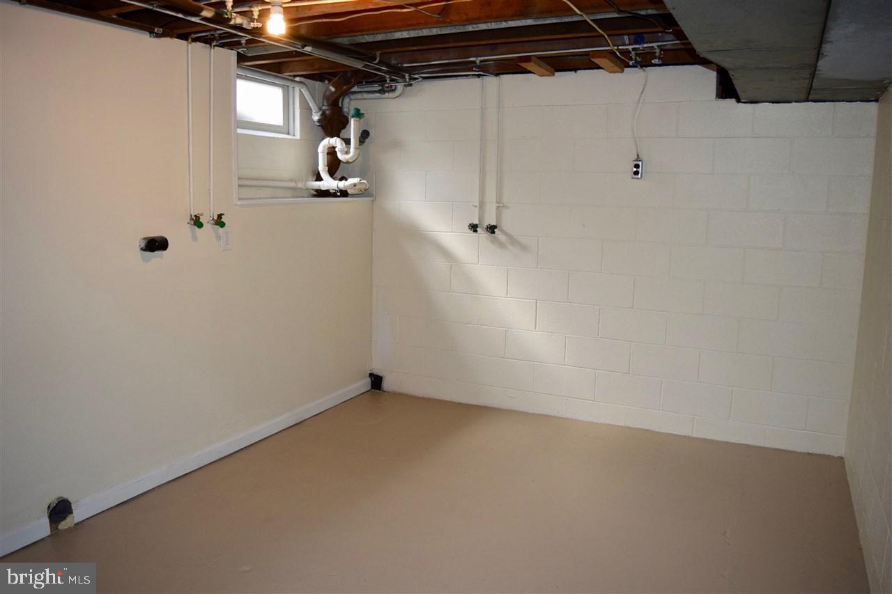 2408 Emig Mill Road Dover, PA 17315 - Photo 12 of 17 Gallery Image 12