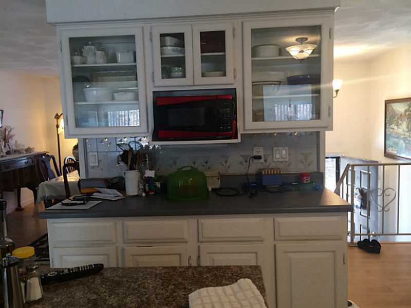 702 Middlebridge Road South Kingstown, RI 02879 - Photo 5 of 24 Kitchen.