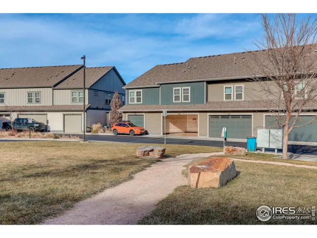 a house view with a outdoor space