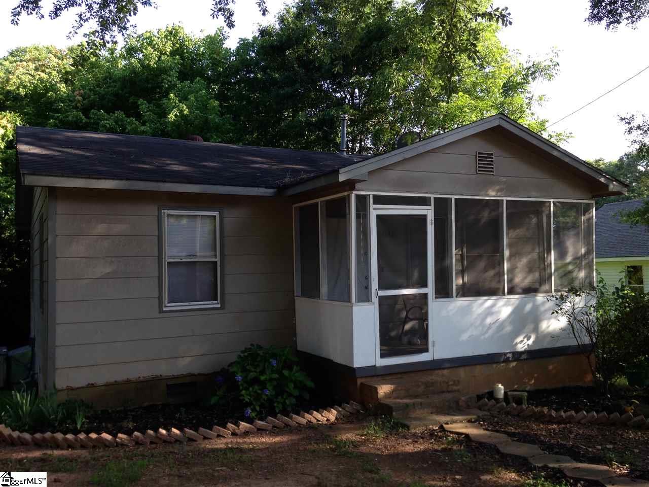 141 Glenn Road Greenville, SC 29607 - Photo 1 of 14 Gallery Image 1