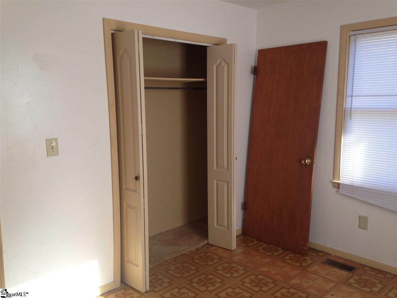 141 Glenn Road Greenville, SC 29607 - Photo 13 of 14 Gallery Image 13