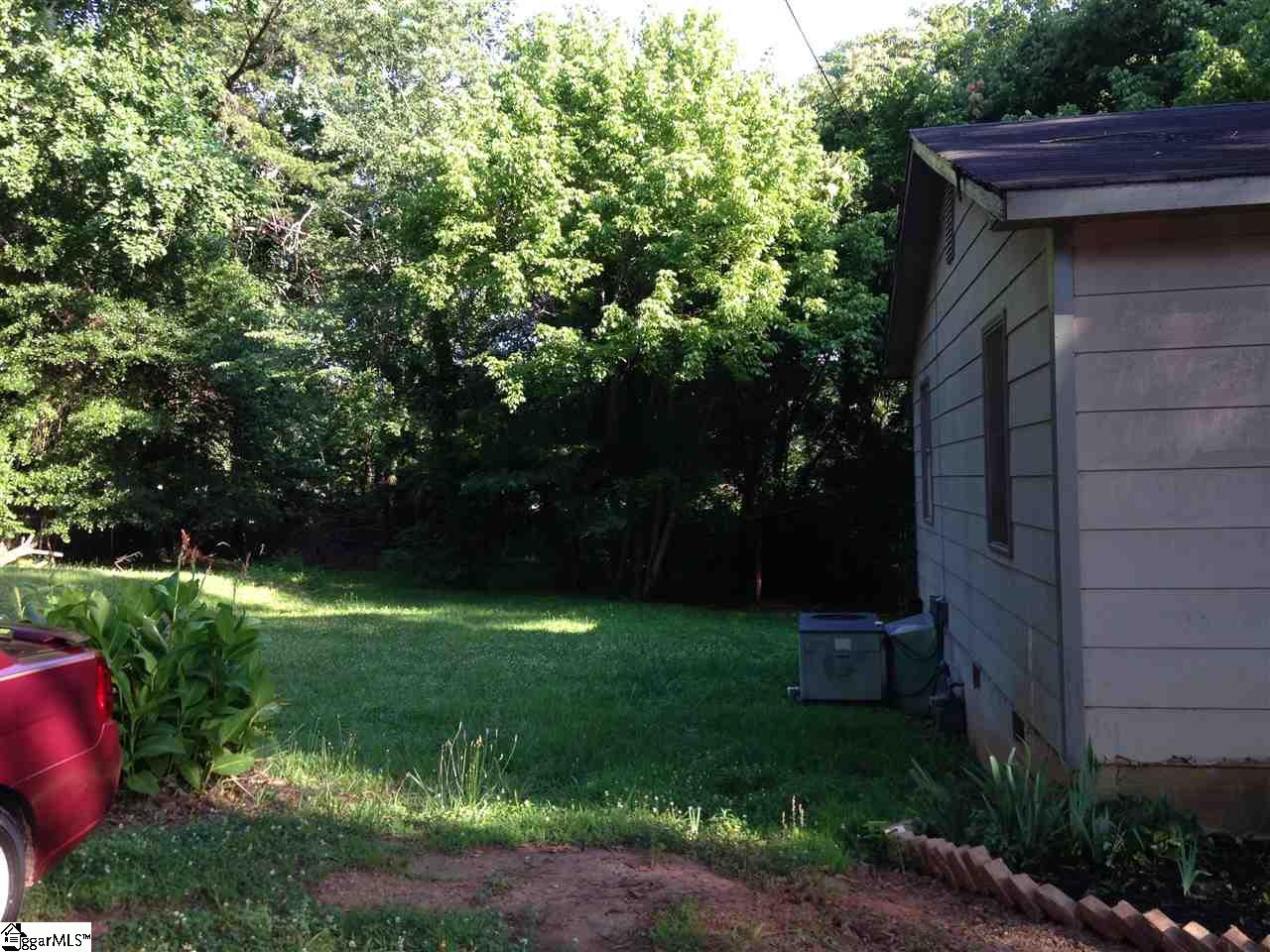 141 Glenn Road Greenville, SC 29607 - Photo 5 of 14 Gallery Image 5