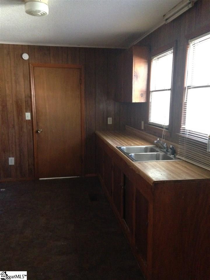 141 Glenn Road Greenville, SC 29607 - Photo 10 of 14 Gallery Image 10
