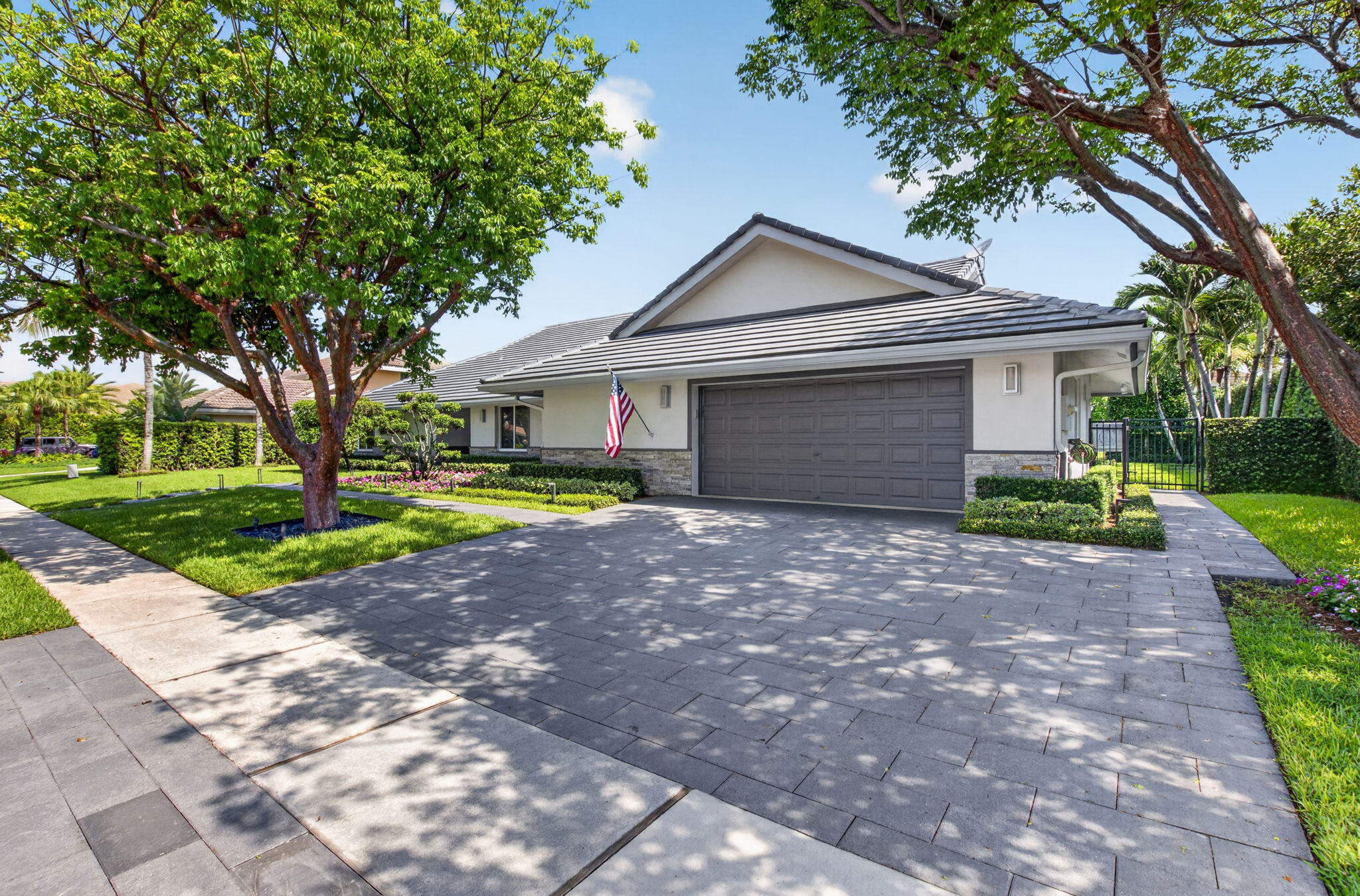3245 St James Drive Boca Raton, FL 33434 - Photo 6 of 88 4-web-or-mls-DSC_2119