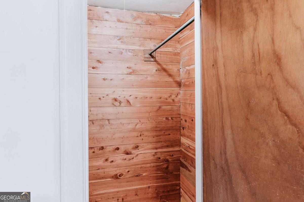 119 Ralph Bridges Road Lexington, GA 30648 - Photo 33 of 65 a bathroom with a shower