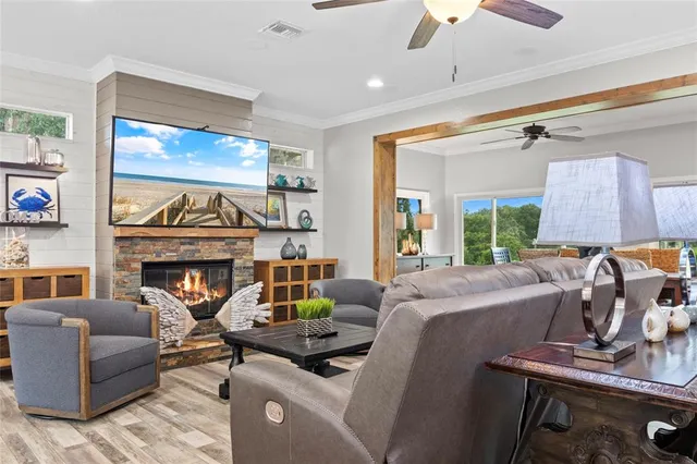 $564,900 | 1011 Lake Gracie Drive, Eustis, FL 32726