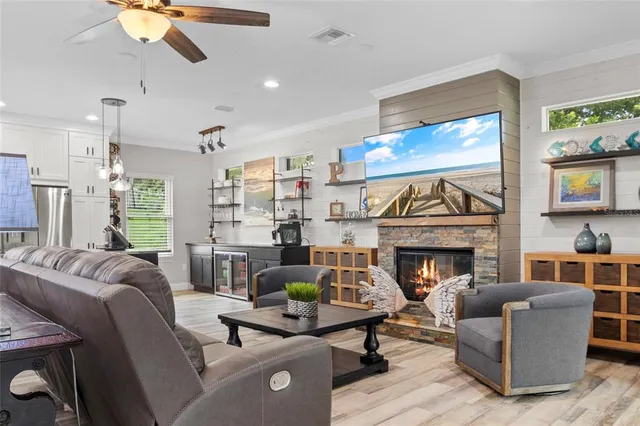 $564,900 | 1011 Lake Gracie Drive, Eustis, FL 32726