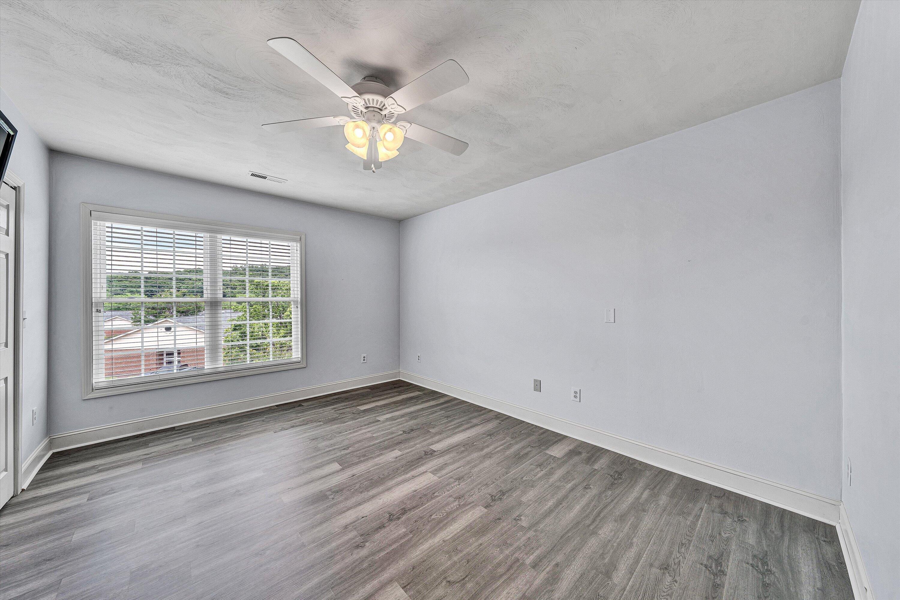 4444 Pheasant Ridge Road, Unit 206 Roanoke, VA 24014 - Photo 20 of 27 20-DSC00604