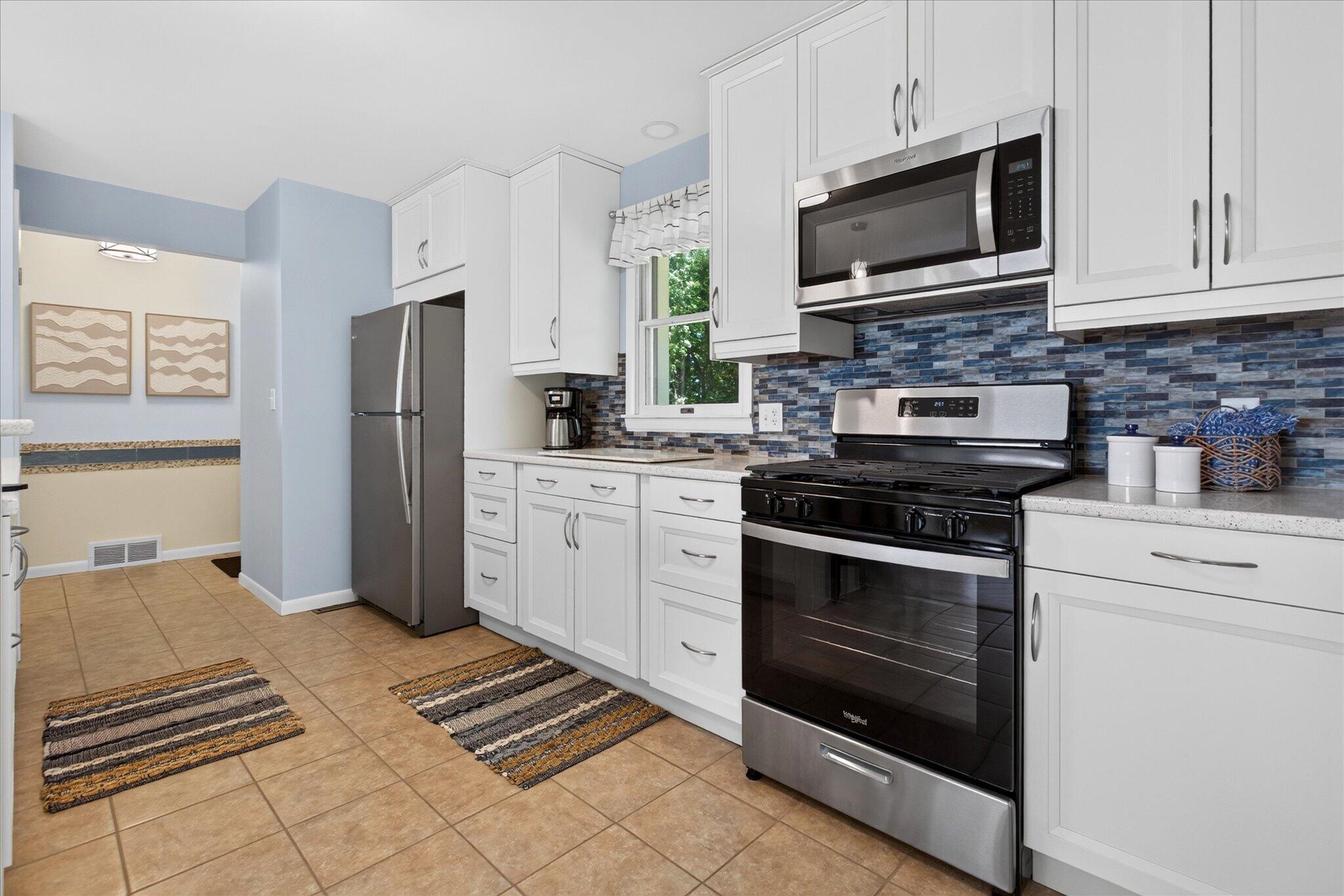 5190 Pier Road Coloma, MI 49038 - Photo 13 of 32 16-16