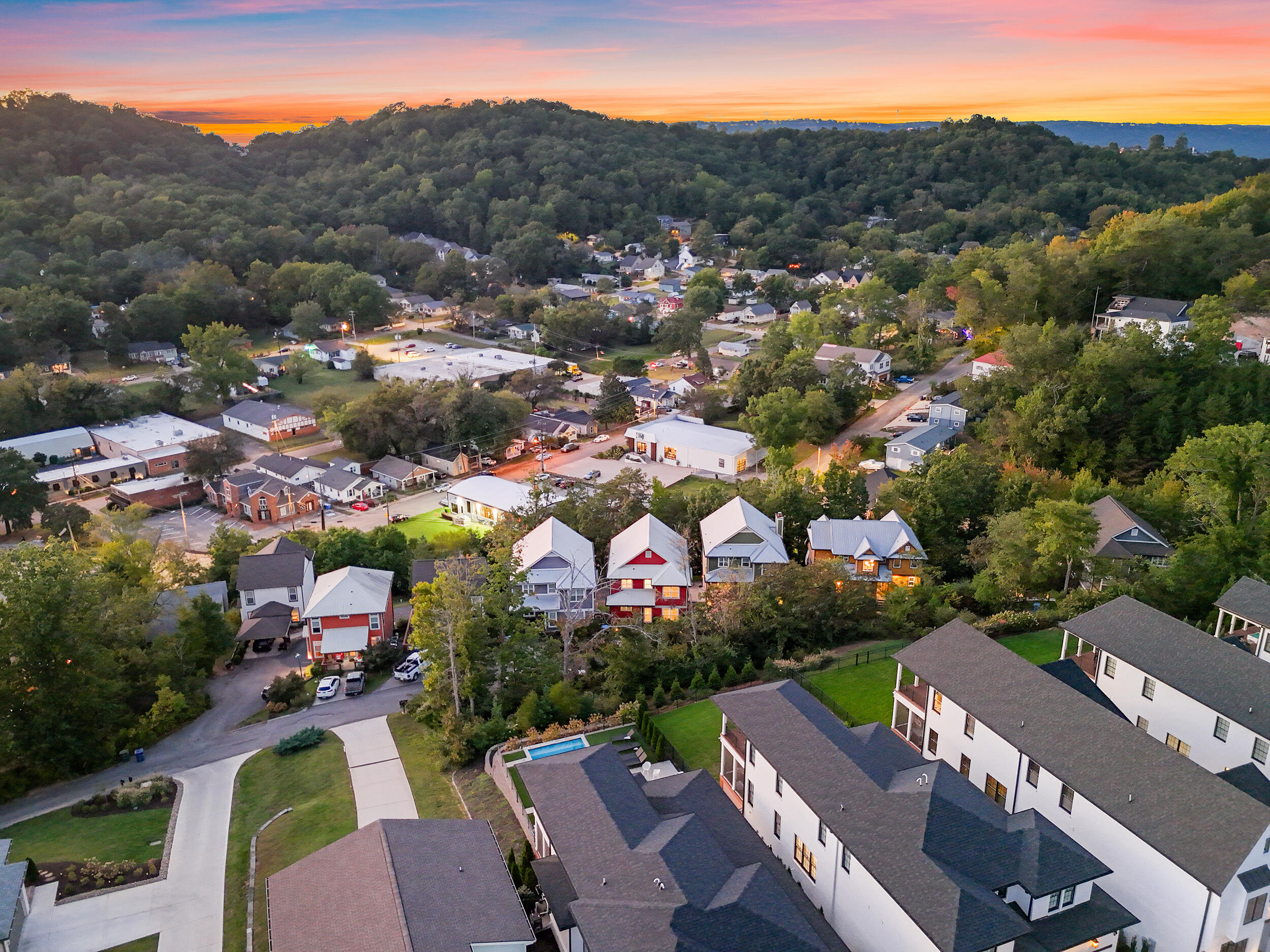 825 Stellar View Chattanooga, TN 37405 - Photo 41 of 47 dji_20251002074248_0424_d